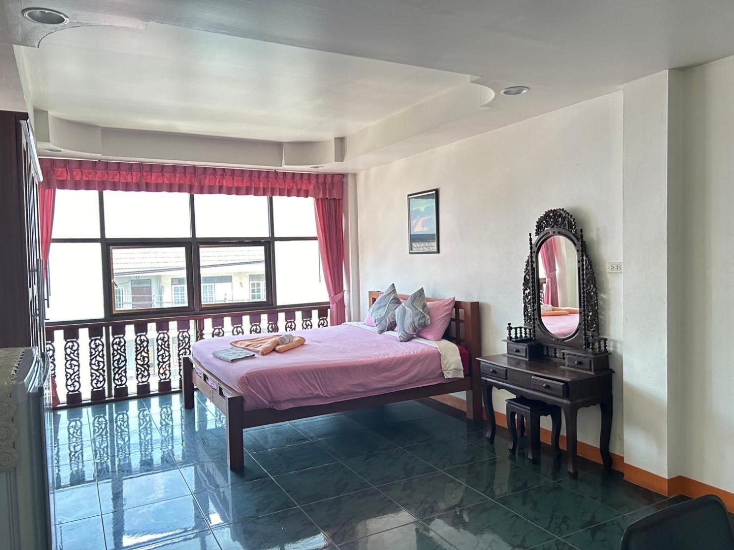 Coffeeandbeer Pansiyon Pattaya Dış mekan fotoğraf