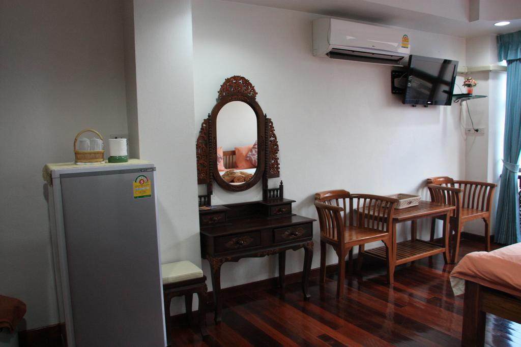 Coffeeandbeer Pansiyon Pattaya Oda fotoğraf